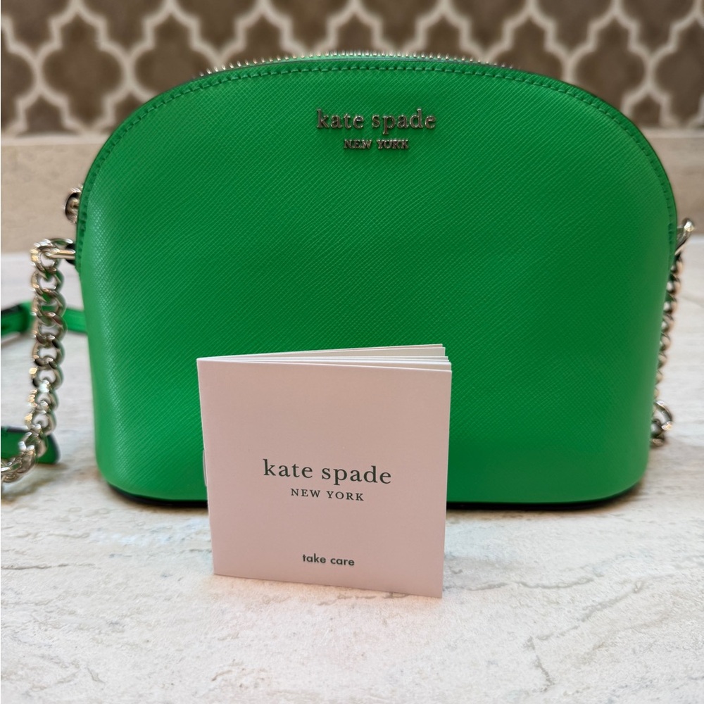 Kate Spade New York Green Leather Spencer Portfolio purse